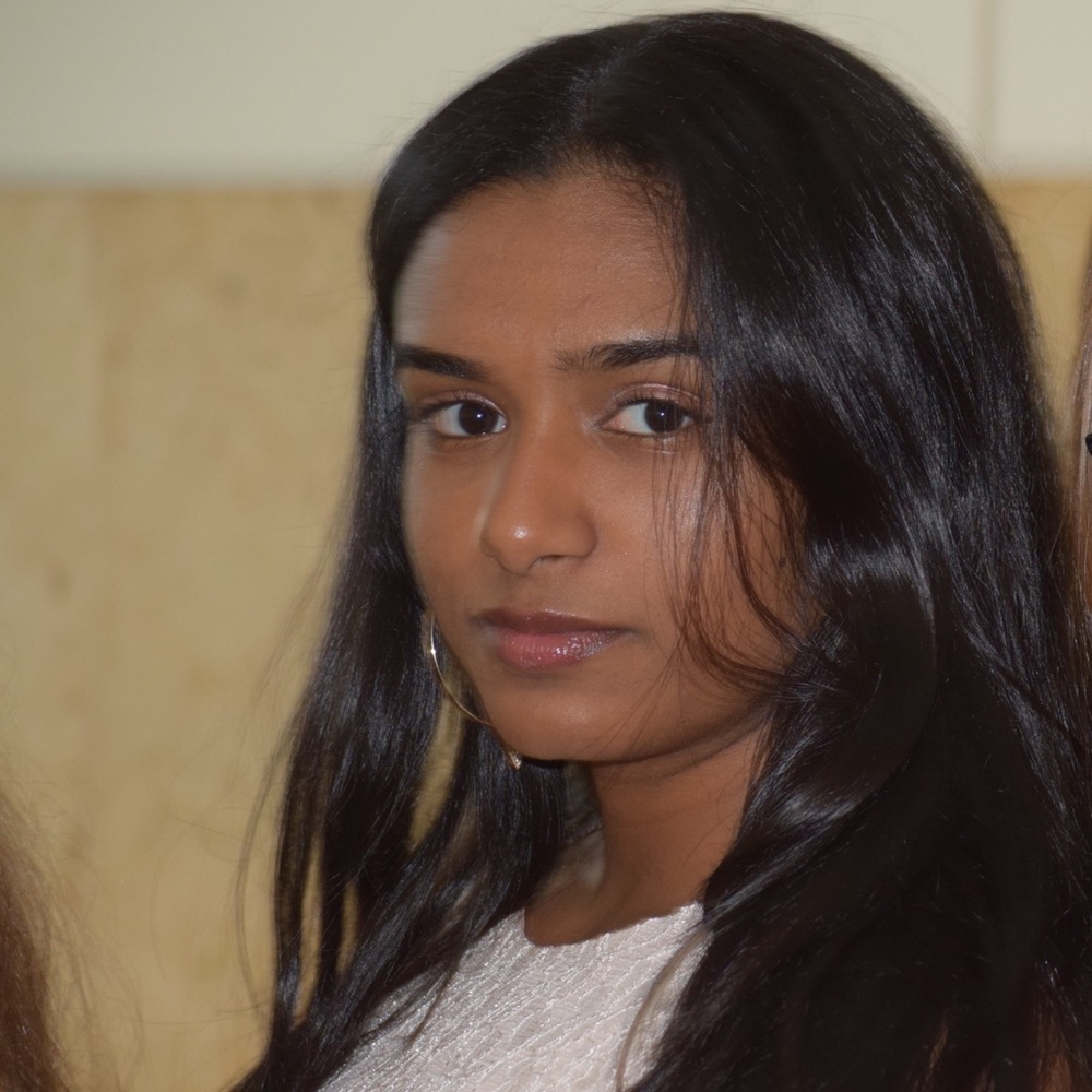 Meet your Posher, Adhya
